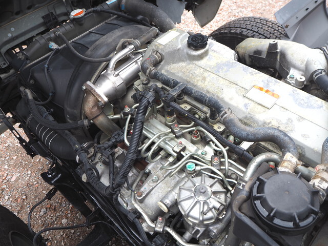 日野レンジャーセルフクレーン4段増トン（6t・8t）[写真30]