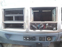 日野レンジャーセルフクレーン4段増トン（6t・8t）[写真38]