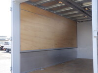 トヨタトヨエースアルミウイング小型（2t・3t）[写真14]