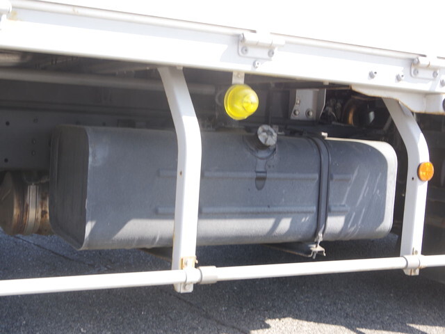 トヨタトヨエースアルミウイング小型（2t・3t）[写真15]