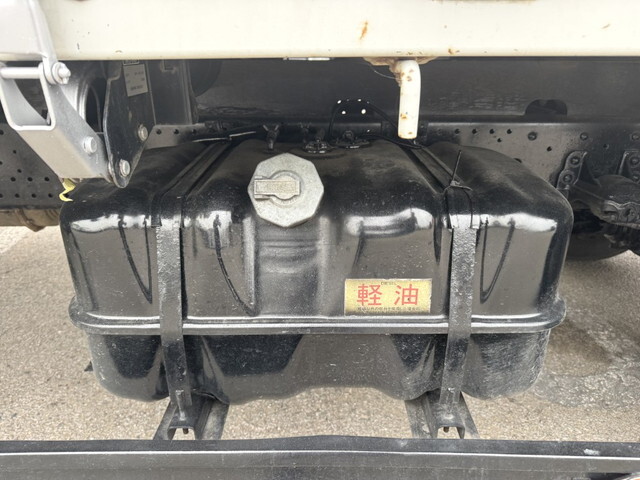 いすゞフォワードクレーン4段中型（4t）[写真31]