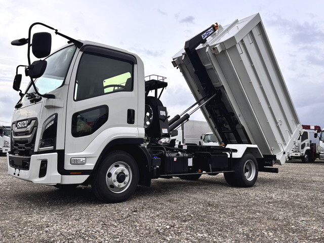 いすゞフォワードコンテナ専用車中型（4t）[写真03]