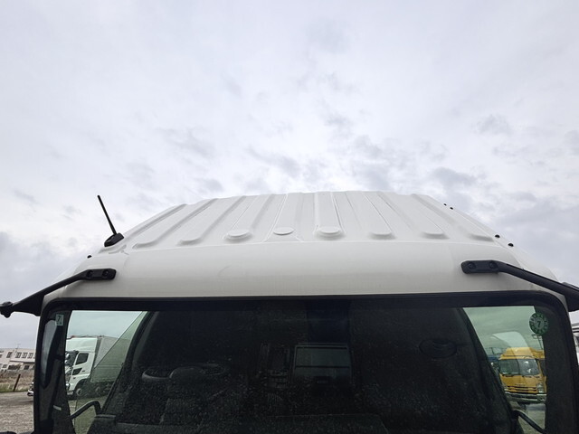 いすゞフォワードコンテナ専用車中型（4t）[写真30]