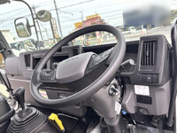 いすゞフォワードコンテナ専用車中型（4t）[写真32]