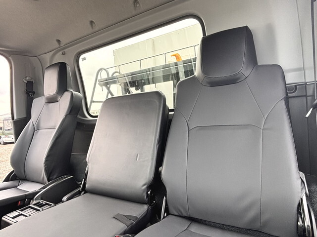 いすゞフォワードコンテナ専用車中型（4t）[写真37]