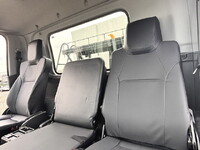 いすゞフォワードコンテナ専用車中型（4t）[写真38]