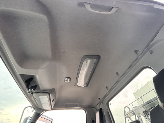 いすゞフォワードコンテナ専用車中型（4t）[写真38]