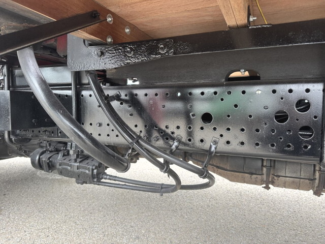 いすゞフォワードクレーン4段中型（4t）[写真31]