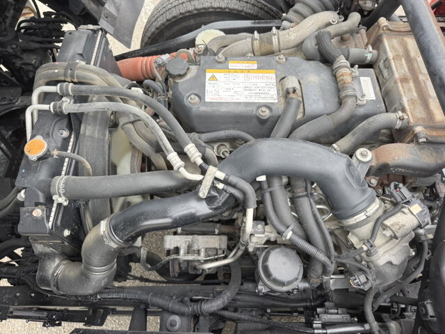 いすゞフォワードクレーン4段中型（4t）[写真33]