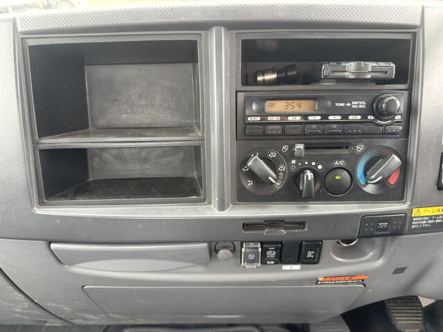 いすゞフォワードクレーン4段中型（4t）[写真07]