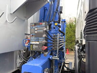 日野プロフィアセルフクレーン4段大型（10t）[写真18]