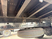 日野プロフィアセルフクレーン4段大型（10t）[写真21]