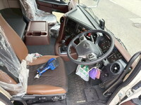 日野プロフィアセルフクレーン4段大型（10t）[写真32]