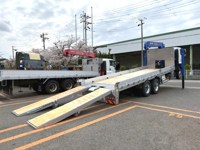 日野プロフィアセルフクレーン4段大型（10t）[写真06]