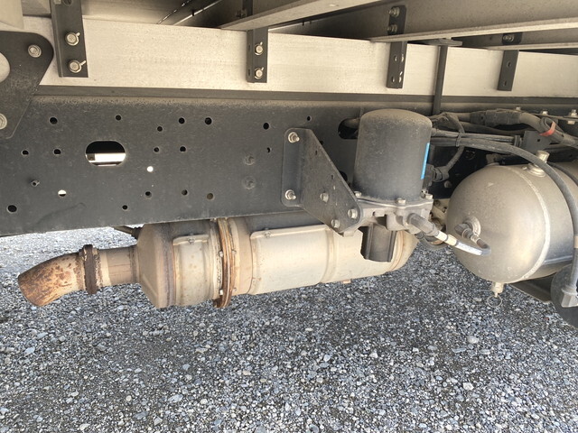 日野レンジャー冷凍車（冷蔵車）中型（4t）[写真23]