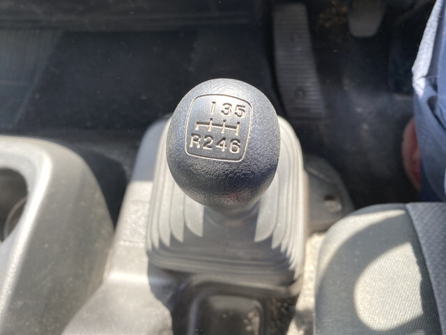 日野レンジャー冷凍車（冷蔵車）中型（4t）[写真28]