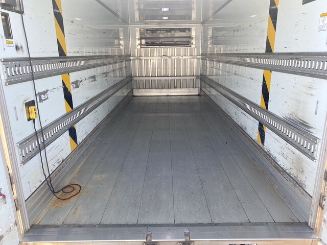 日野レンジャー冷凍車（冷蔵車）中型（4t）[写真09]