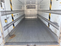 日野レンジャー冷凍車（冷蔵車）中型（4t）[写真10]