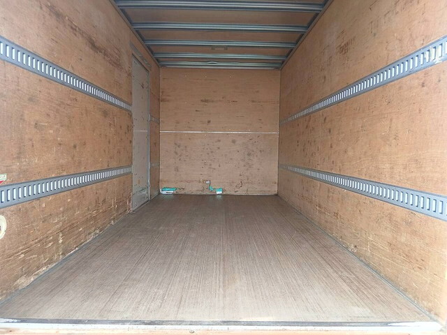 いすゞエルフアルミバン小型（2t・3t）[写真14]