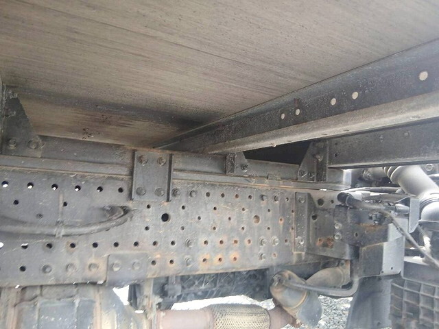 いすゞエルフアルミバン小型（2t・3t）[写真29]