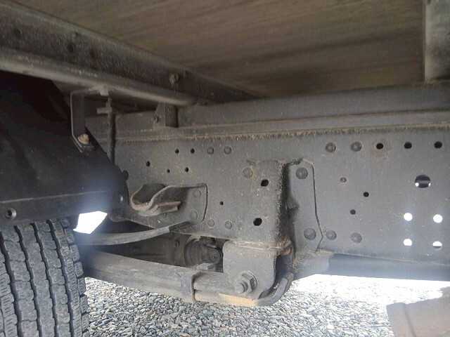 いすゞエルフアルミバン小型（2t・3t）[写真30]