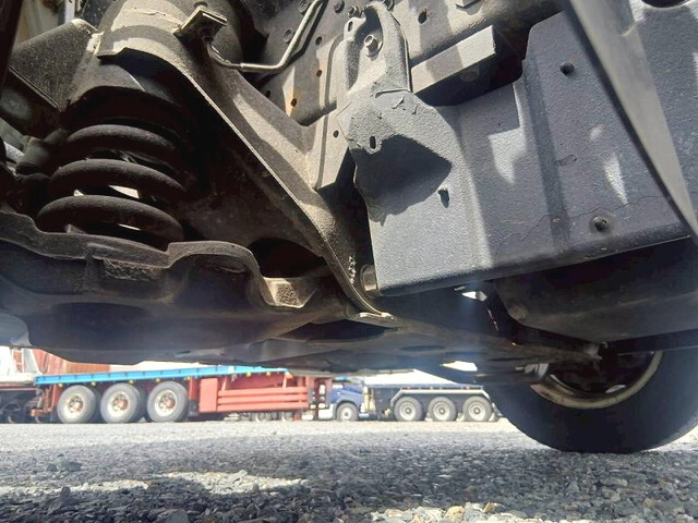 いすゞエルフアルミバン小型（2t・3t）[写真36]