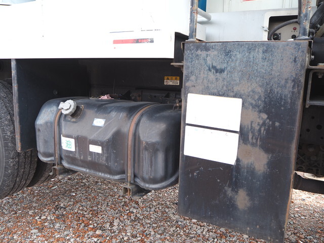 いすゞエルフ高所作業車小型（2t・3t）[写真19]