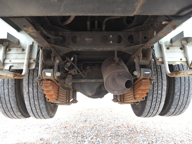 いすゞエルフ高所作業車小型（2t・3t）[写真23]