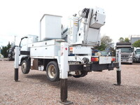 いすゞエルフ高所作業車小型（2t・3t）[写真02]