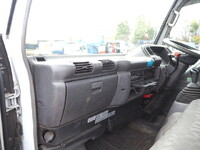 いすゞエルフ高所作業車小型（2t・3t）[写真35]