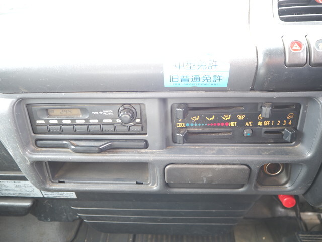 いすゞエルフ高所作業車小型（2t・3t）[写真39]