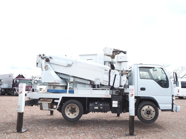 いすゞエルフ高所作業車小型（2t・3t）[写真04]