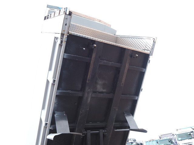三菱ふそうキャンター深ダンプ（土砂禁ダンプ）小型（2t・3t）[写真12]