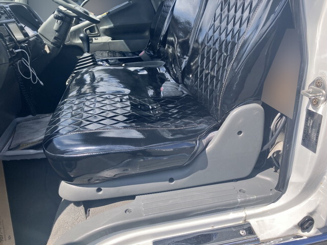 三菱ふそうキャンターセーフティクレーン5段小型（2t・3t）[写真32]