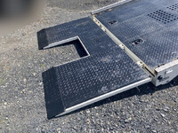 三菱ふそうキャンターセーフティクレーン5段小型（2t・3t）[写真10]