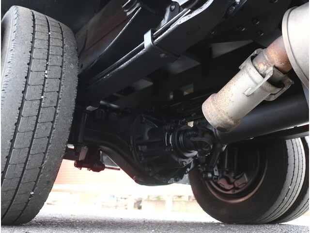 いすゞエルフアルミバン小型（2t・3t）[写真27]