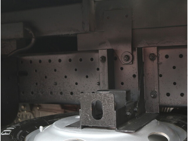 いすゞエルフアルミバン小型（2t・3t）[写真28]