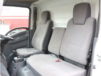 いすゞエルフアルミバン小型（2t・3t）[写真34]