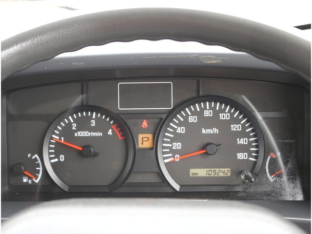 いすゞエルフアルミバン小型（2t・3t）[写真35]