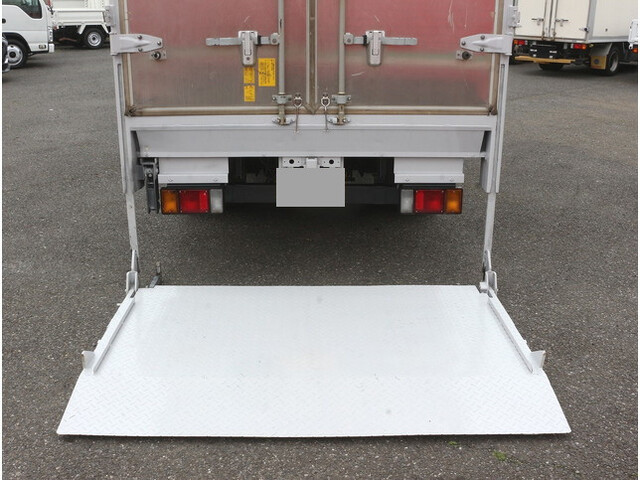 いすゞエルフアルミバン小型（2t・3t）[写真07]