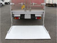 いすゞエルフアルミバン小型（2t・3t）[写真08]