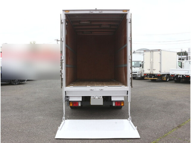 いすゞエルフアルミバン小型（2t・3t）[写真09]