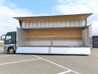 三菱ふそうスーパーグレートアルミウイング大型（10t）[写真24]