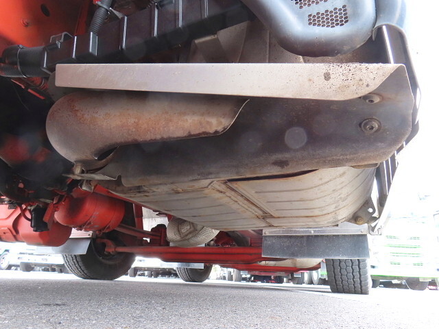 三菱ふそうスーパーグレートアルミウイング大型（10t）[写真14]