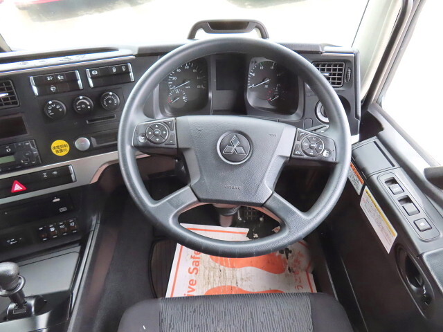 三菱ふそうスーパーグレートアルミウイング大型（10t）[写真22]