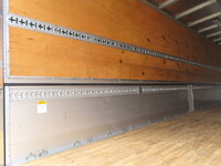 三菱ふそうスーパーグレートアルミウイング大型（10t）[写真32]