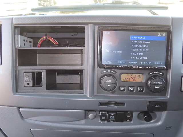 いすゞフォワードアルミバン中型（4t）[写真23]