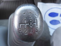 いすゞフォワードアルミバン中型（4t）[写真25]