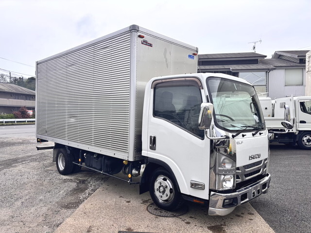 いすゞエルフアルミバン2016年(平成28年)TRG-NLR85AN