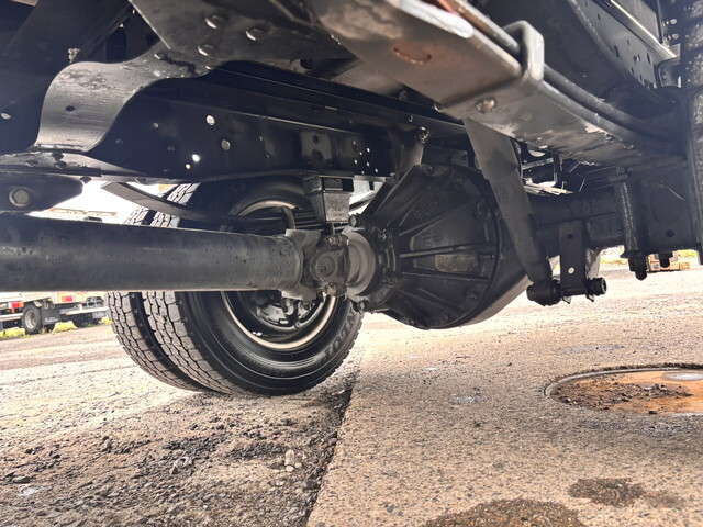 いすゞエルフアルミバン小型（2t・3t）[写真23]